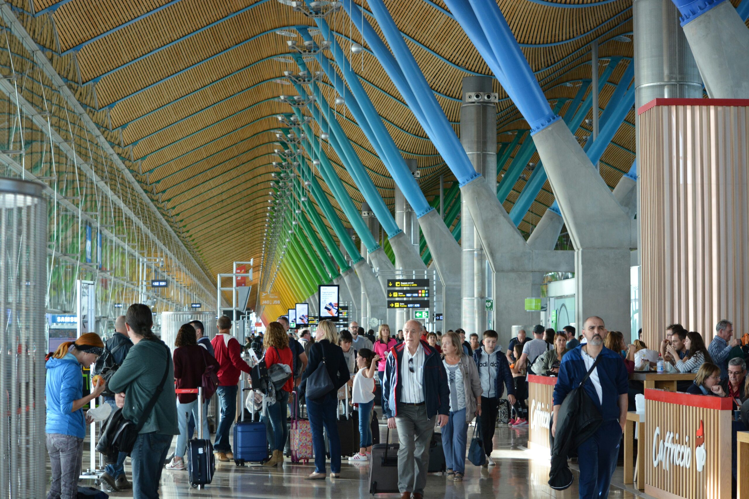 Madrid-Barajas al límite de su capacidad: necesidad de un segundo aeropuerto